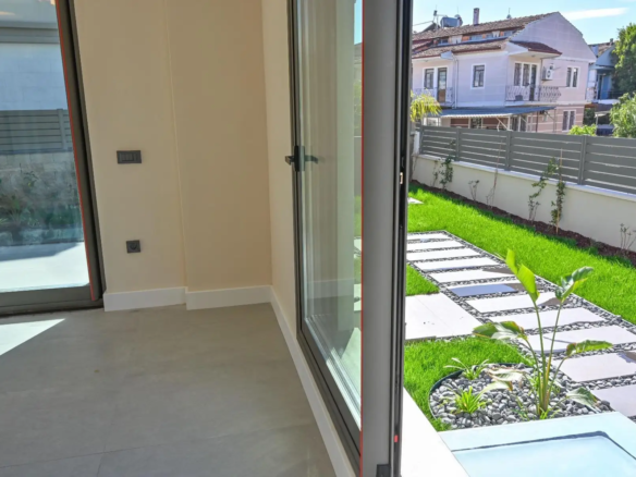 Müstakil Havuzlu ve Yerden Isıtmalı, 5 Yatak Odalı Lüks Müstakil Villa