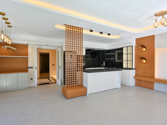 Müstakil Havuzlu ve Yerden Isıtmalı, 5 Yatak Odalı Lüks Müstakil Villa