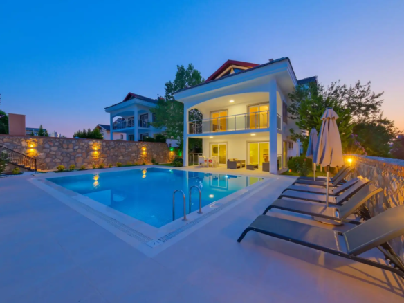 Fethiye, Ovacık’da 500 m² Özel Bahçeli, Muhteşem 3 Yatak Odalı Müstakil Lüks Villa
