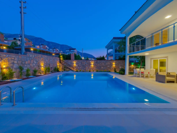 Fethiye, Ovacık’da 500 m² Özel Bahçeli, Muhteşem 3 Yatak Odalı Müstakil Lüks Villa