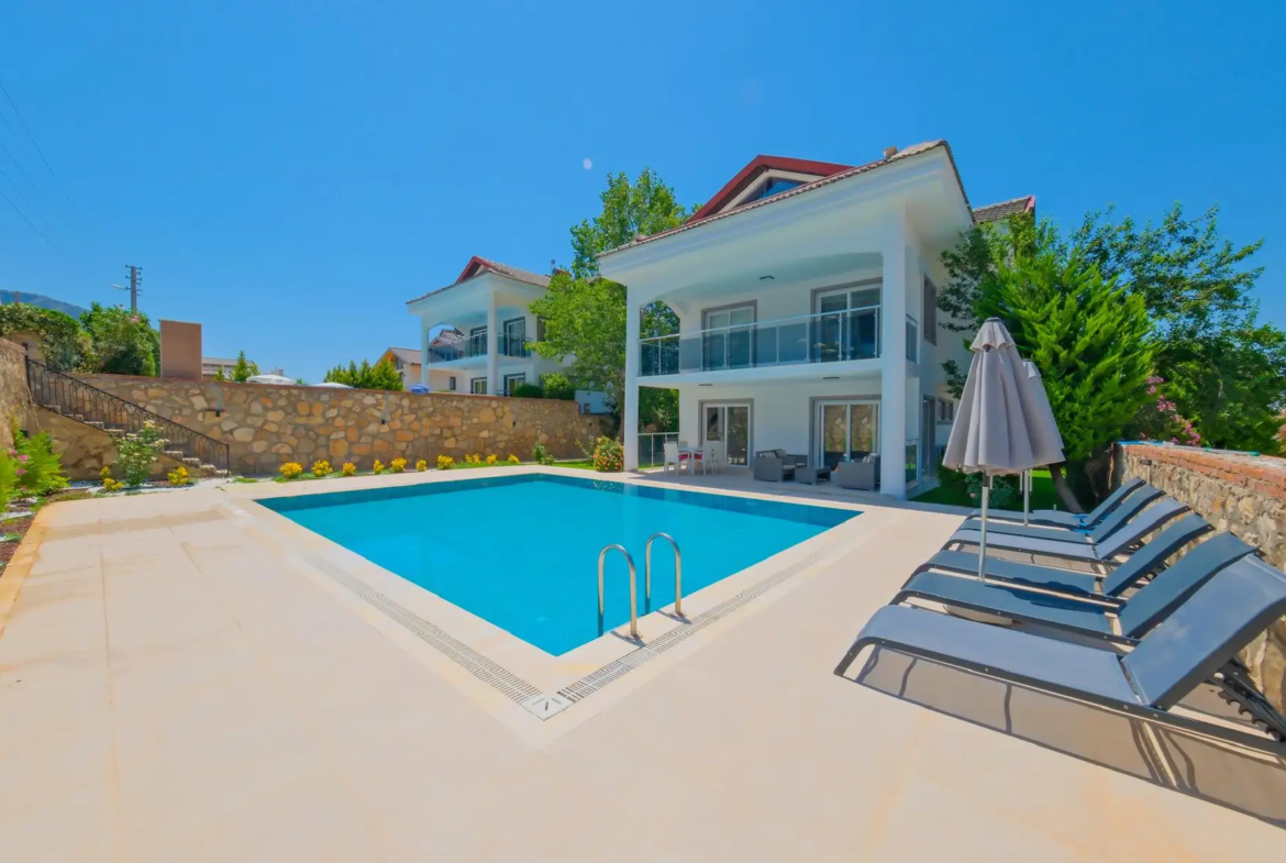 Fethiye, Ovacık’da 500 m² Özel Bahçeli, Muhteşem 3 Yatak Odalı Müstakil Lüks Villa