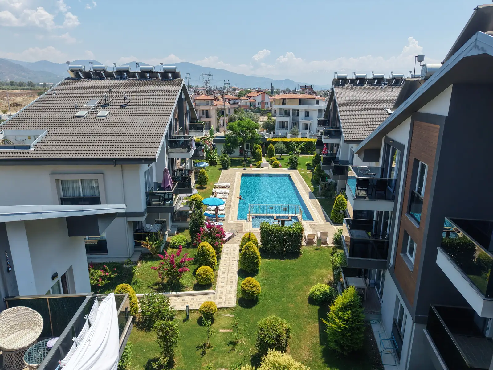 dji_fly_20260611_121502_0415_1781168984462_photo_result Fethiye’nin En Seçkin Sitesinde Fırsat Köşe Daire