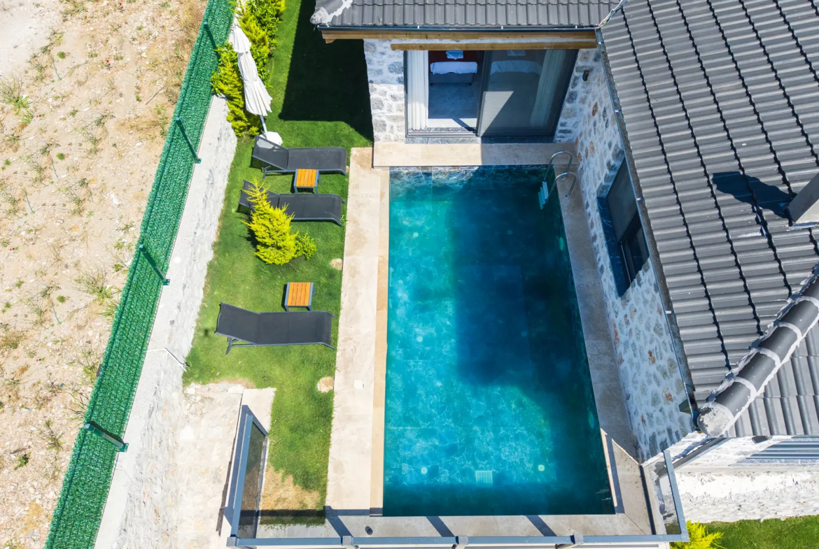 Fethiye Nif’te Müstakil Havuzlu Bahçeli Villa