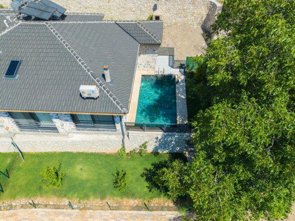Fethiye Nif’te Müstakil Havuzlu Bahçeli Villa