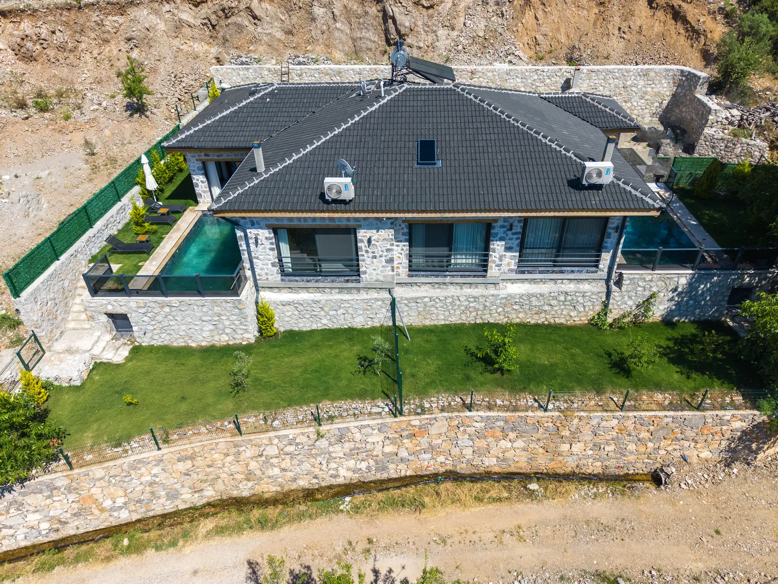 DJI_20260624153318_0441_D kopya_result Fethiye Nif’te Müstakil Havuzlu Bahçeli Villa