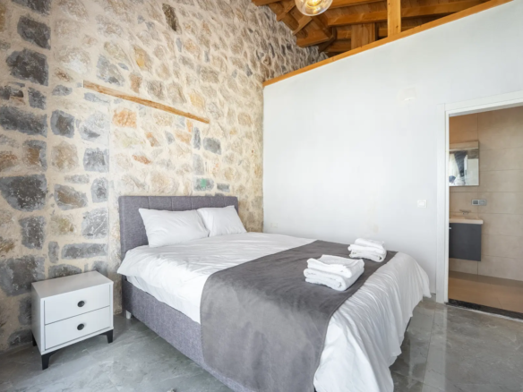 Fethiye Nif’te Müstakil Havuzlu Bahçeli Villa