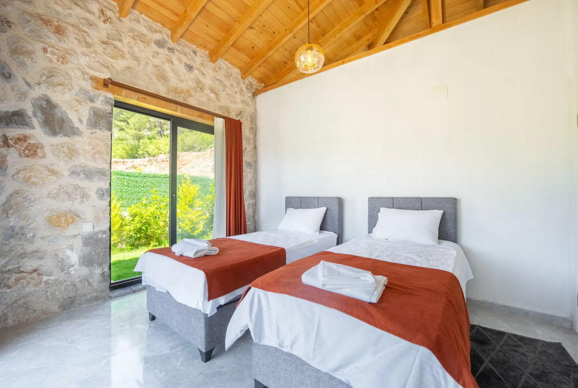 Fethiye Nif’te Müstakil Havuzlu Bahçeli Villa