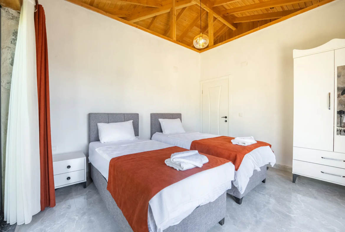 Fethiye Nif’te Müstakil Havuzlu Bahçeli Villa