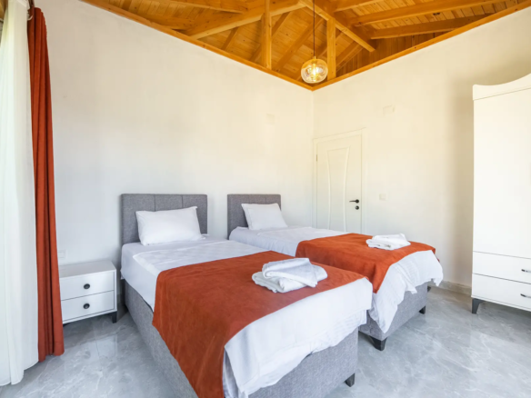 Fethiye Nif’te Müstakil Havuzlu Bahçeli Villa