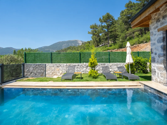 Fethiye Nif’te Müstakil Havuzlu Bahçeli Villa