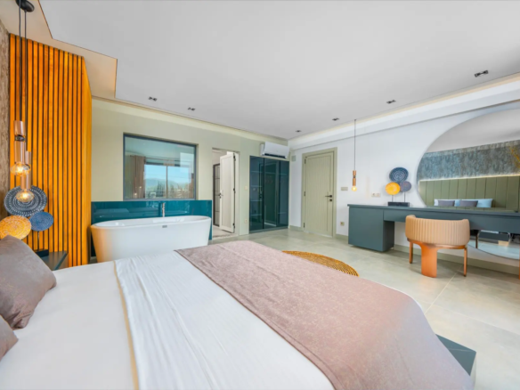 Ölüdeniz Ovacık’ta 737 m² Arsa İçinde, Kapalı Isıtmalı Havuzlu, Saunalı ve Jakuzili 4+1 Ultra Lüks Müstakil Villa