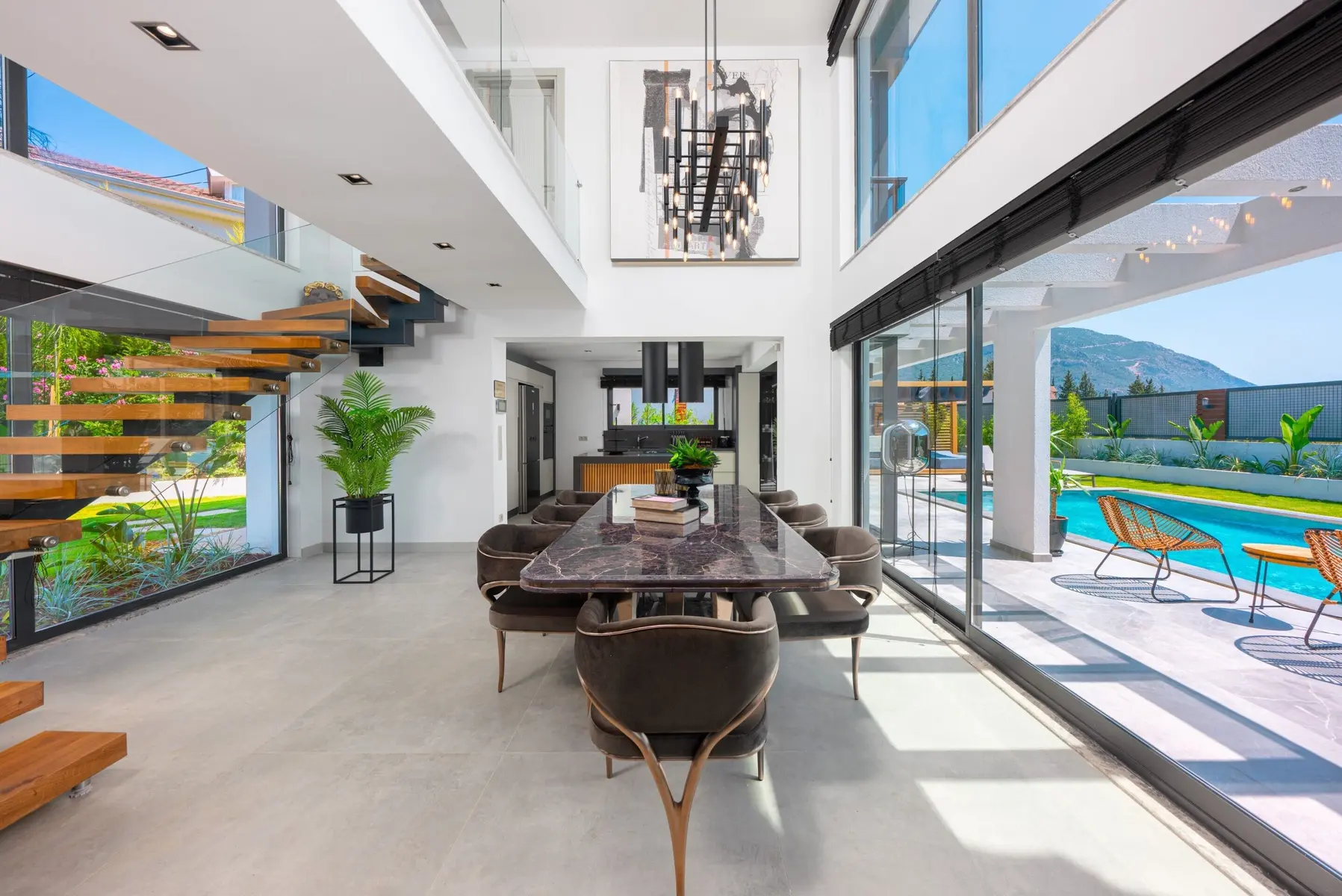 Ölüdeniz Ovacık’ta 737 m² Arsa İçinde, Kapalı Isıtmalı Havuzlu, Saunalı ve Jakuzili 4+1 Ultra Lüks Müstakil Villa