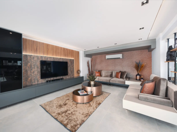 Ölüdeniz Ovacık’ta 737 m² Arsa İçinde, Kapalı Isıtmalı Havuzlu, Saunalı ve Jakuzili 4+1 Ultra Lüks Müstakil Villa