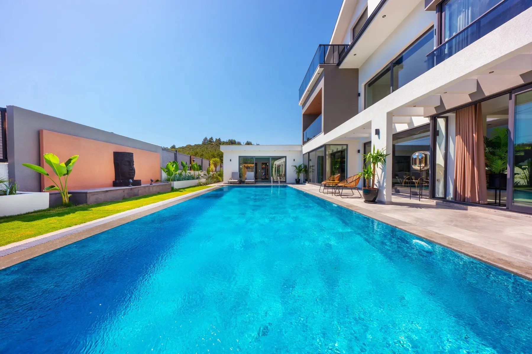 Ölüdeniz Ovacık’ta 737 m² Arsa İçinde, Kapalı Isıtmalı Havuzlu, Saunalı ve Jakuzili 4+1 Ultra Lüks Müstakil Villa