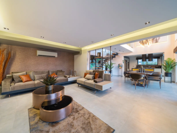 Ölüdeniz Ovacık’ta 737 m² Arsa İçinde, Kapalı Isıtmalı Havuzlu, Saunalı ve Jakuzili 4+1 Ultra Lüks Müstakil Villa