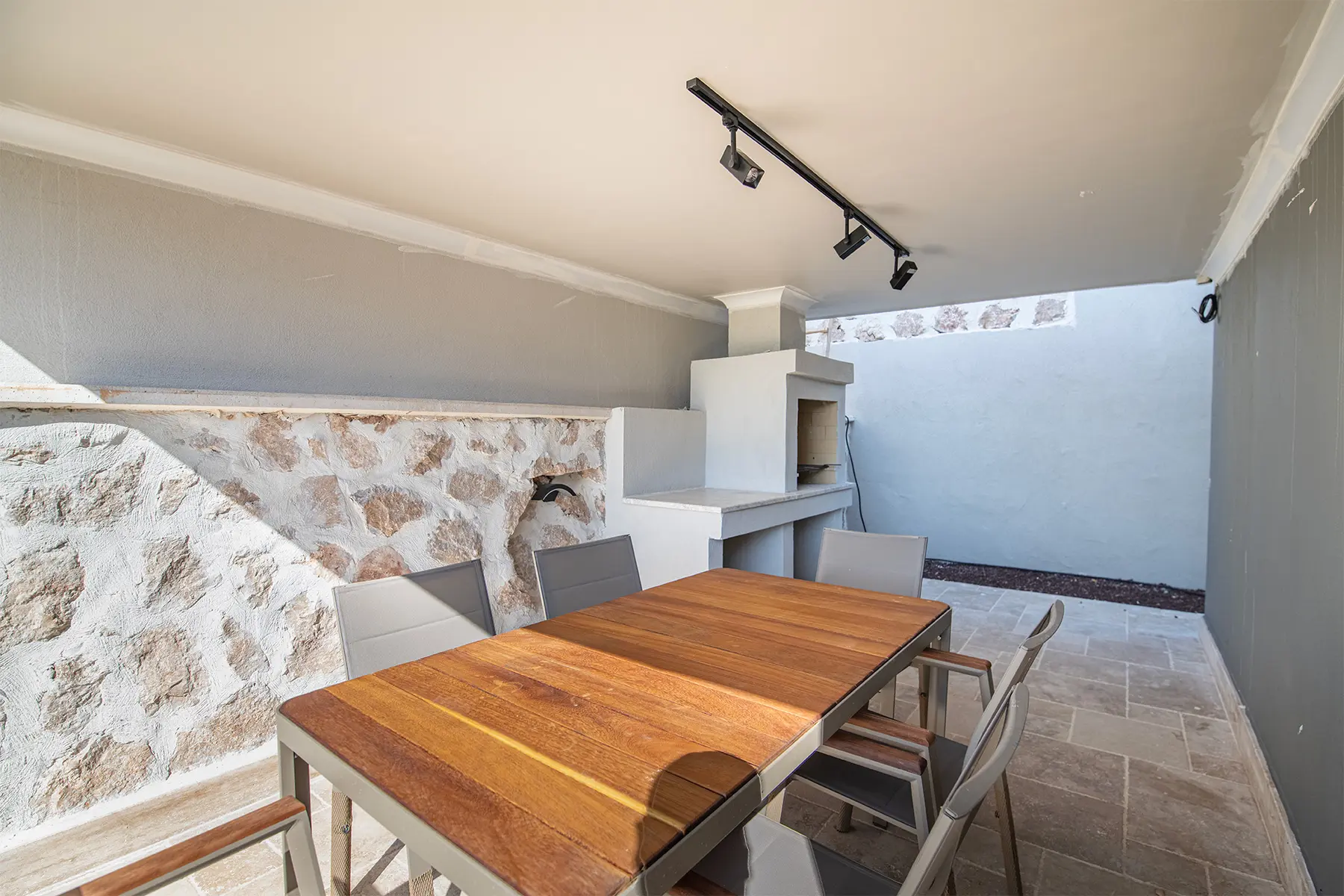 Fethiye’de Tam Eşyalı, Özel Havuzlu, Hamam & Saunalı Ultra Lüks Villa 
