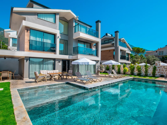 Fethiye’de Tam Eşyalı, Özel Havuzlu, Hamam & Saunalı Ultra Lüks Villa 