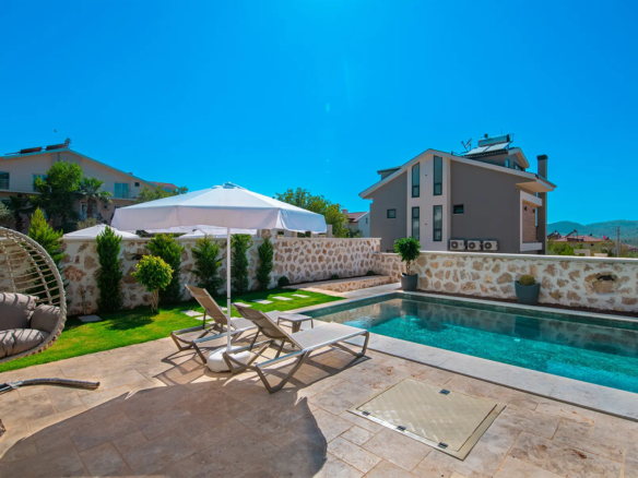 Fethiye’de Tam Eşyalı, Özel Havuzlu, Hamam & Saunalı Ultra Lüks Villa 