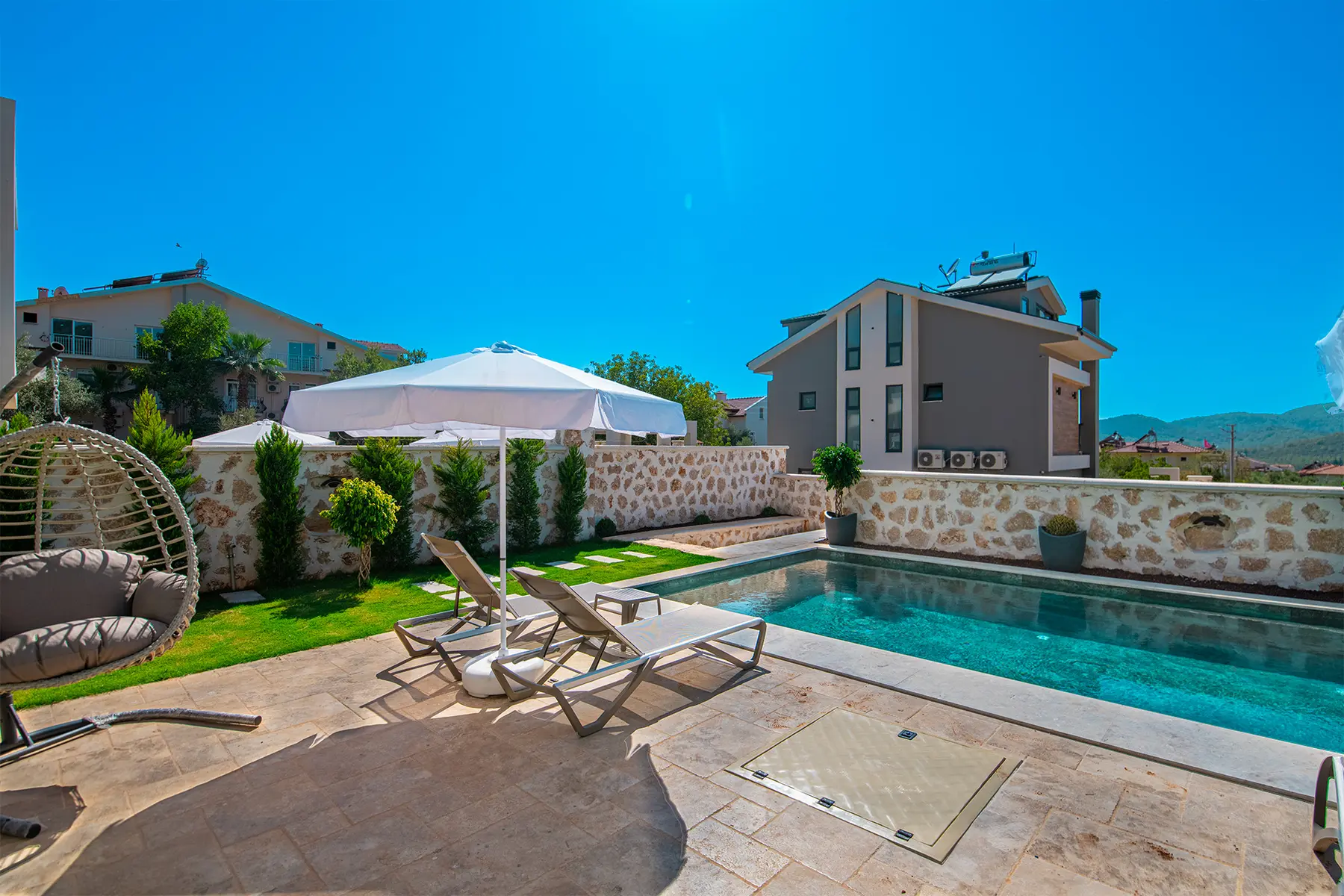 Fethiye’de Tam Eşyalı, Özel Havuzlu, Hamam & Saunalı Ultra Lüks Villa 