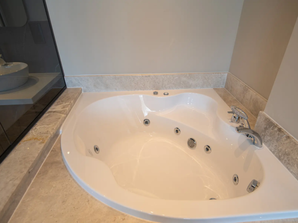 Fethiye’de Tam Eşyalı, Özel Havuzlu, Hamam & Saunalı Ultra Lüks Villa 