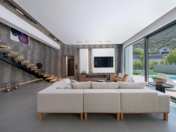 Ölüdeniz Ovacık’ta 645 m² Arsa İçinde, Yerden Isıtmalı, Müştemilatlı 5+1 Ultra Lüks Villa