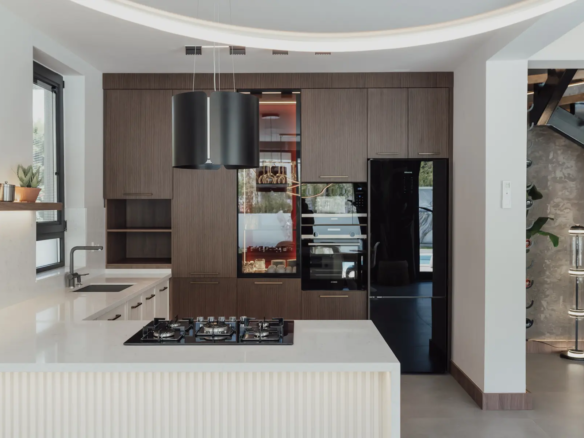 Ölüdeniz Ovacık’ta 645 m² Arsa İçinde, Yerden Isıtmalı, Müştemilatlı 5+1 Ultra Lüks Villa