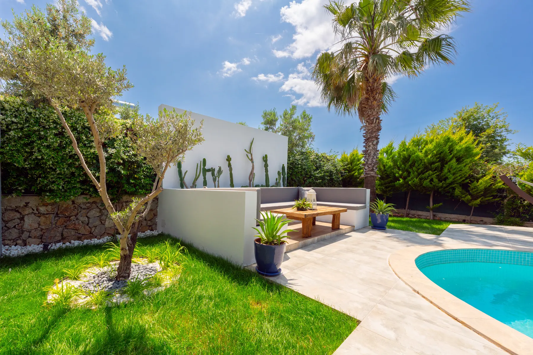 Ölüdeniz Hisarönü Merkezde 500 m² Arsalı, Kapalı Isıtmalı Havuzlu, Saunalı ve Jakuzili 3+1 Müstakil Lüks Villa