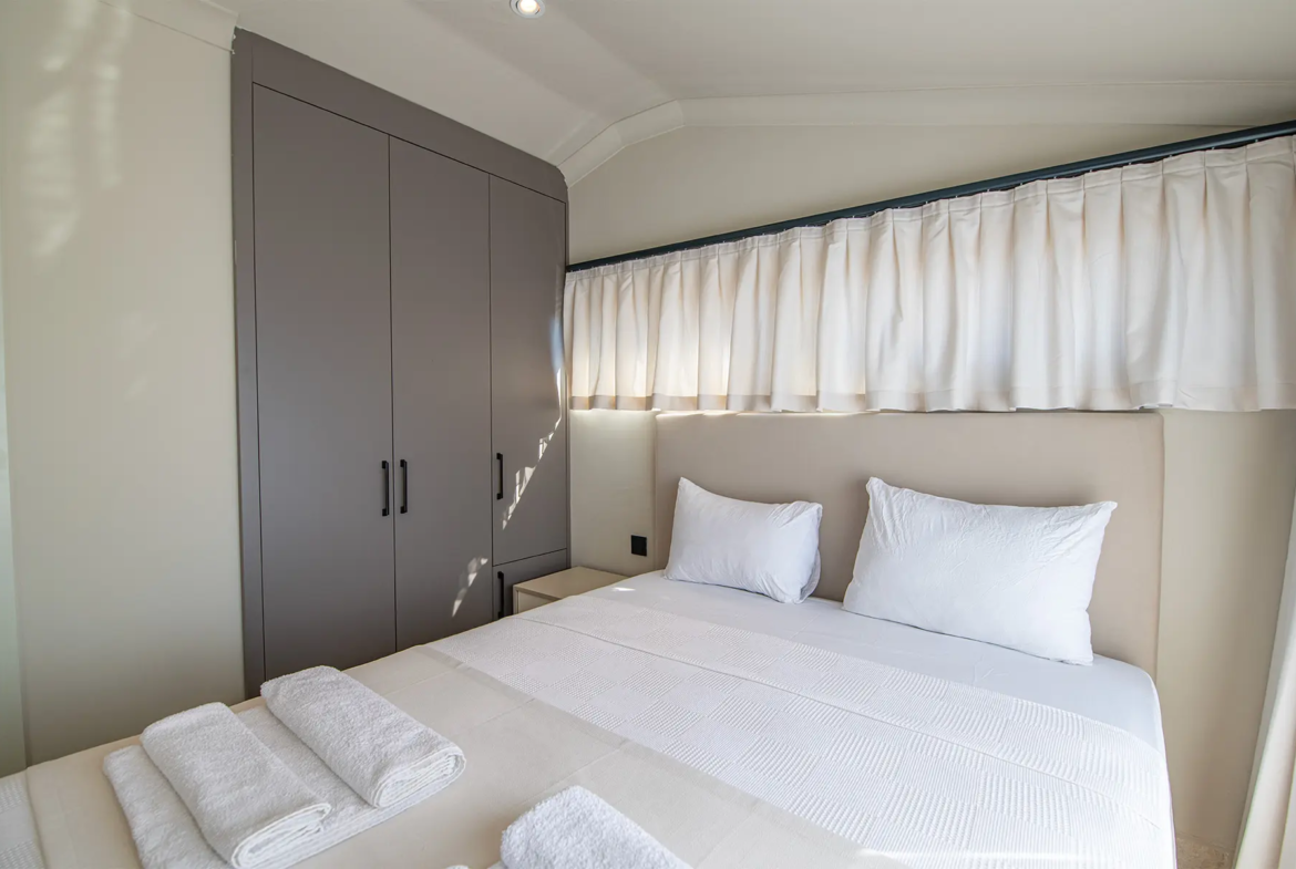 Fethiye’de Tam Eşyalı, Özel Havuzlu, Hamam & Saunalı Ultra Lüks Villa 