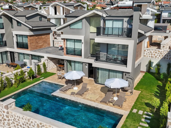 Fethiye’de Tam Eşyalı, Özel Havuzlu, Hamam & Saunalı Ultra Lüks Villa 