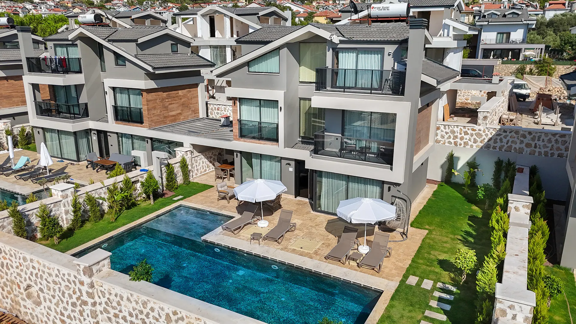 Fethiye’de Tam Eşyalı, Özel Havuzlu, Hamam & Saunalı Ultra Lüks Villa 