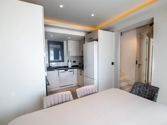 Fethiye’de Tam Eşyalı, Özel Havuzlu, Hamam & Saunalı Ultra Lüks Villa 