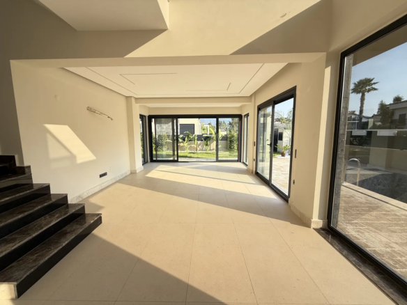 Fethiye Foça’da Çalış Plajı’na 600 Metre Mesafede Özel Tasarım Villa